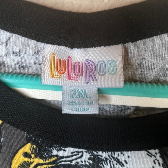 Lularoe Americana Eagle Randy Baseball Tee 2XL Black and Grey - Picture 2 of 5